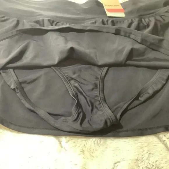 reebok black bikini bottom with attached skirt size 18 - Picture 2 of 8